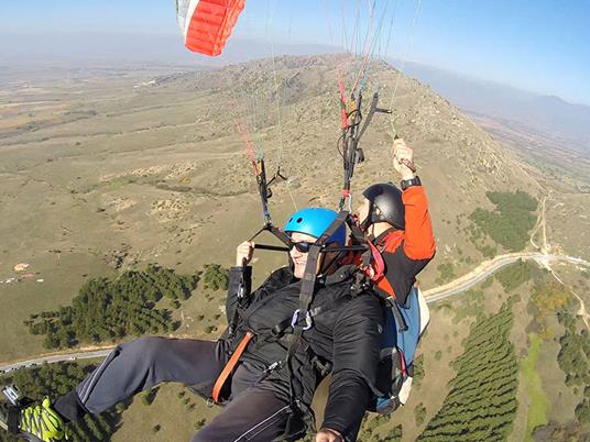 SMARTBOX - Emozioni nel Canavese: 1 volo in parapendio con video per 2 - Cofanetto regalo - 5