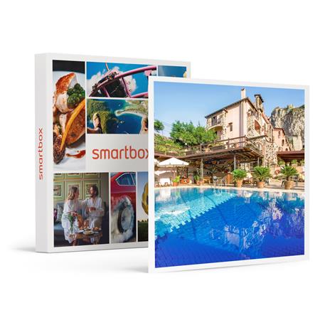 SMARTBOX - Romantiche parentesi in hotel di charme in Italia - Cofanetto regalo - 2