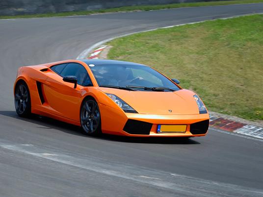 SMARTBOX - 1 emozionante giro su Ferrari o Lamborghini presso l'Autodromo di Vallelunga - Cofanetto regalo - 5