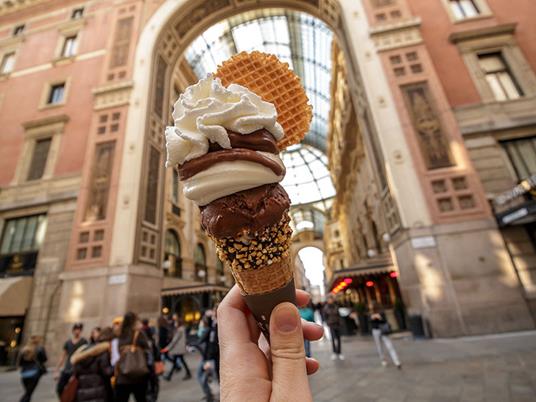 SMARTBOX - Golose tentazioni: 1 tour delle migliori pasticcerie di Milano con soggiorno di 2 notti - Cofanetto regalo - 13