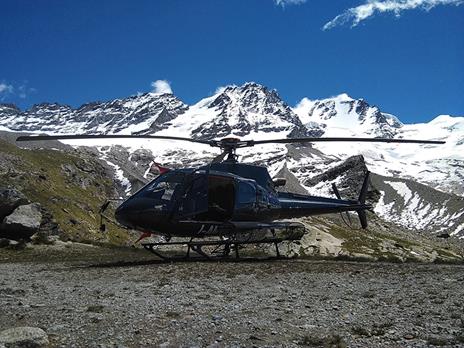 SMARTBOX - Emozioni ad alta quota: 1 suggestivo volo in elicottero sopra il Monte Rosa - Cofanetto regalo - 4