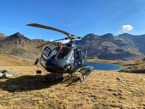 SMARTBOX - Emozioni ad alta quota: 1 suggestivo volo in elicottero sopra il Monte Rosa - Cofanetto regalo - 6