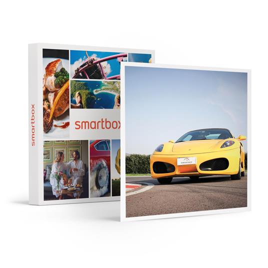 SMARTBOX - Corso di guida sportiva con lezione teorica ed esercitazione  pratica su pista - Cofanetto regalo - Smartbox - Idee regalo | IBS