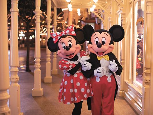 SMARTBOX - Felicità al quadrato a Disneyland® Paris: 2 biglietti data a  scelta 1 giorno per 2 Parchi - Cofanetto regalo - Smartbox - Idee regalo |  IBS