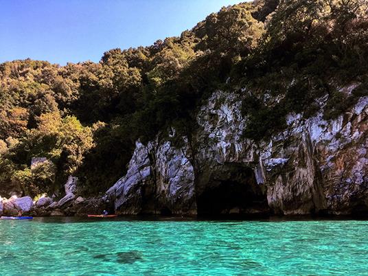 SMARTBOX - Avventura in mare: escursione in kayak tra le acque di Capri per  2 persone - Cofanetto regalo - Smartbox - Idee regalo | IBS