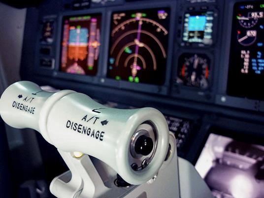 SMARTBOX - Simulatore di volo panoramico in Boeing 737 per 2 persone -  Cofanetto regalo - Smartbox - Idee regalo | IBS