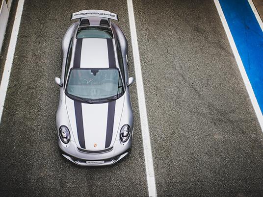 SMARTBOX - Guida in pista al Mugello: 1 giro al volante di una Porsche 911  GT3 - Cofanetto regalo - Smartbox - Idee regalo | IBS