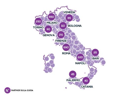 EMOZIONE3 - Oasi di benessere per 2 - Cofanetto regalo - 1 esperienza benessere: massaggi, percorsi benessere trattamenti es - 3