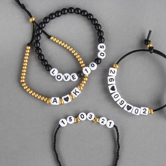 Kit perline rotonde e quadrate bianche - figure - Rayher - Perline e  gioielli - Giocattoli | IBS