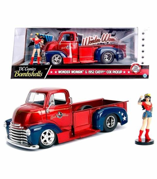 Dc Comics Wonder Woman 1952 Chevy Coe Pickup In Scala 124 Die-Cast Con Personaggio