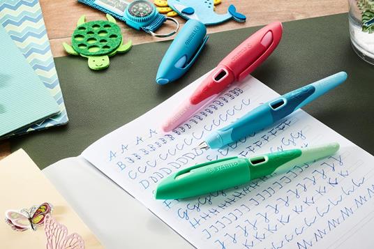 Penna Stilografica Ergonomica STABILO EASYbirdy 3D Wildlife Special Edition in Verde per Destrimani Punta Standard - 4