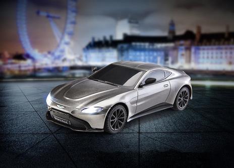 Revell Aston Martin Vantage modellino radiocomandato (RC) Ideali alla guida Motore elettrico 1:24 - 2