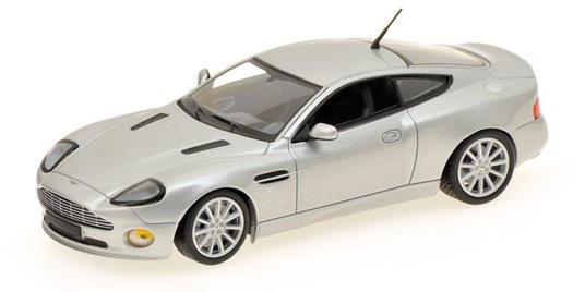 Aston Martin Vanquish S 2004 Silver 1:43 Model 400137240