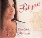 Sings Kundalini Yoga Mantras - CD Audio di Satyaa