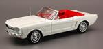 Ford Mustang Cabrio 1964 Cream 1:18 Model WE4259