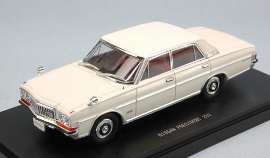 Nissan President 252 1987 White 1:43 Model Eb45306 - 2