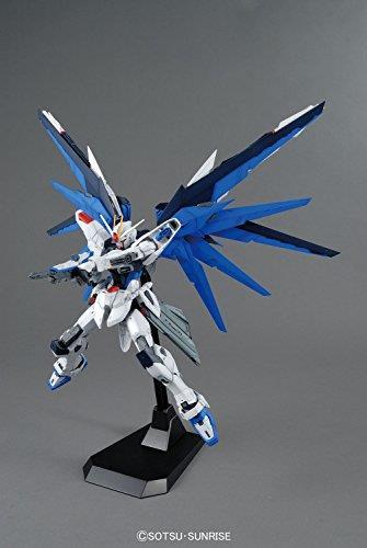 Model Kit Mg Gundam Freedom Ver 2. 0 1/100 - 4