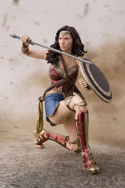 Justice League WONDER WOMAN S.H.FIG