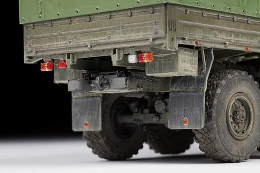 Kamaz Truck 3-Axle Scala 1/35 (ZS3697) - 5