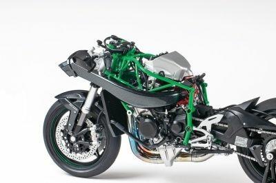 Tamiya Kawasaki Ninja H2R Kit di Montaggio Motocicletta 1:12 - 8