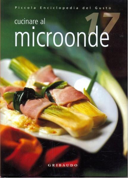 Cucinare al microonde - Annalisa Strada - copertina