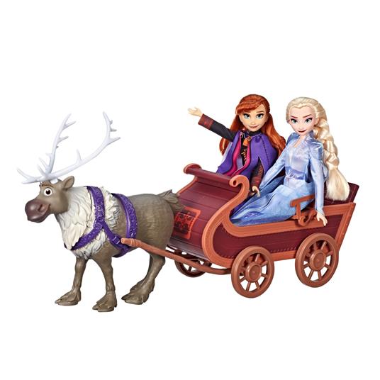 Hasbro Elsa e Anna con carrozza