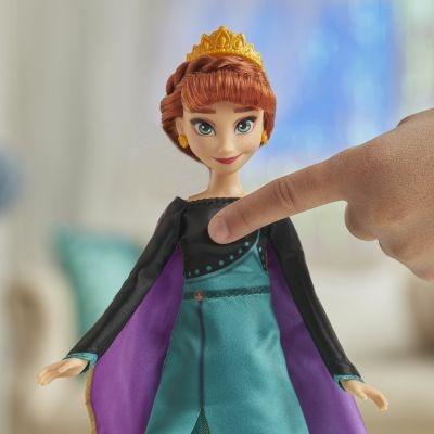 Hasbro Disney Frozen 2  Bambola Principessa Disney Anna cantante (francese) in vestito di regina  27 cm - 6