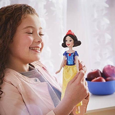 Hasbro Disney Princess Royal Shimmer - Bambola di Biancaneve, fashion doll  con gonna e accessori - Hasbro - Hasbro Disney Princess - Bambole Fashion -  Giocattoli | IBS
