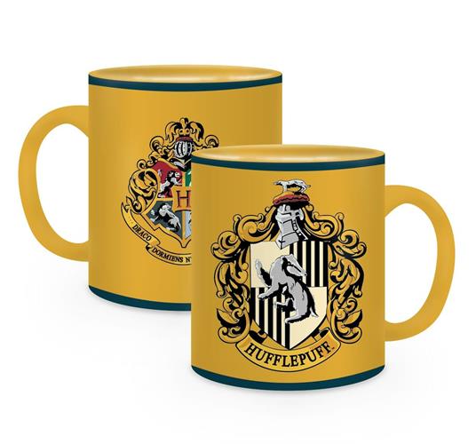 Harry Potter: Half Moon Bay - Hufflepuff Crest (Mug / Tazza)