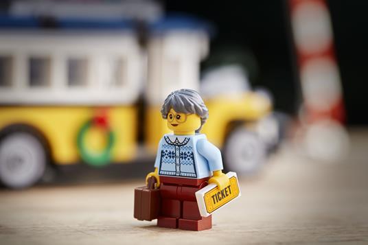 LEGO Creator Expert (10259). Stazione del villaggio invernale - 13