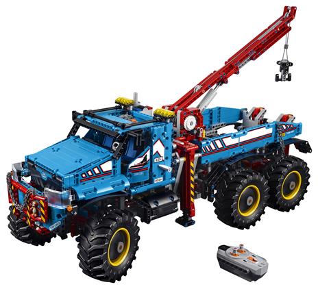 LEGO Technic (42070). Camion Autogrù 6x6 - 8