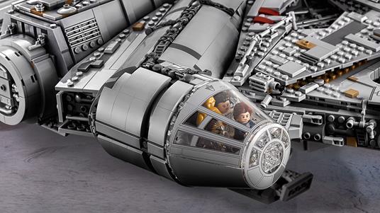 LEGO Star Wars (75192). Millennium Falcon - 10