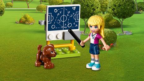 LEGO Friends (41330). L'allenamento di calcio di Stephanie - 6