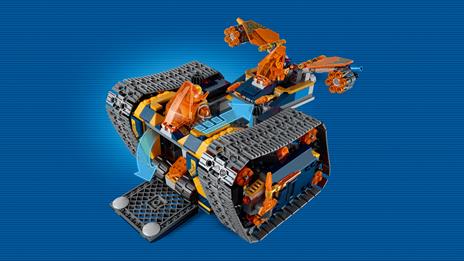 LEGO Nexo Knights (72006). Arsenale rotolante di Axl - 8