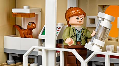 LEGO Jurassic World (75930). Attacco dell?Indoraptor al Lockwood Estate - 8