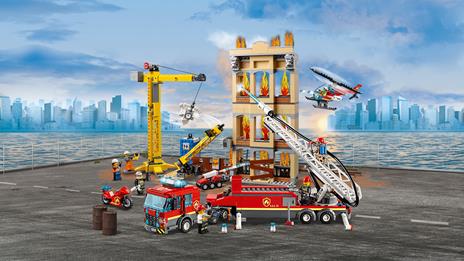 LEGO City Fire (60216). Missione antincendio in città - 6