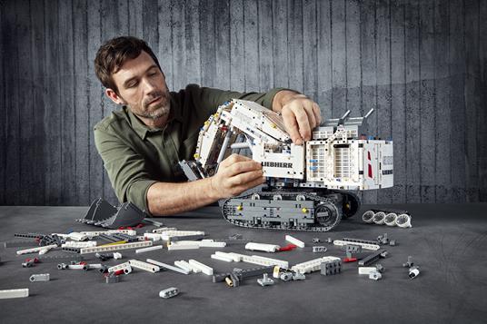 LEGO Technic (42100). Escavatore Liebherr R 9800 - LEGO - LEGO Technic -  Mezzi pesanti - Giocattoli | IBS