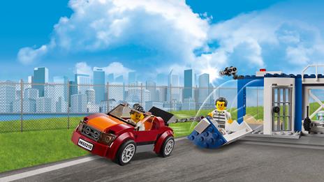 LEGO City Police (60210). Base della Polizia aerea - 17