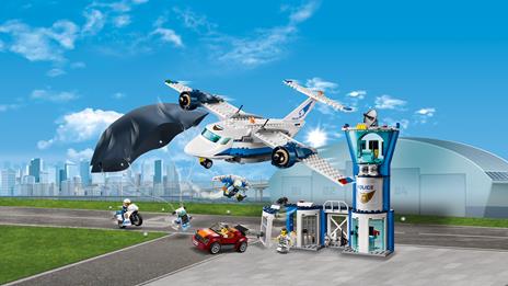 LEGO City Police (60210). Base della Polizia aerea - 10