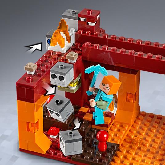 LEGO Minecraft (21154). Il Ponte del Blaze - LEGO - Minecraft - Cartoons -  Giocattoli | IBS