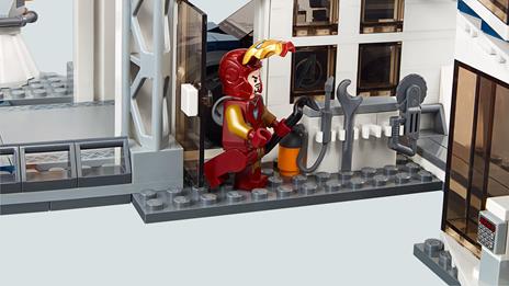 LEGO Super Heroes (76131). Avengers Compound Battle - 6