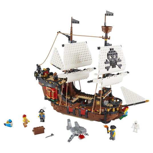 LEGO Creator 31109 Galeone dei Pirati, Set 3 in 1 con Nave Giocattolo,  Locanda e Isola del Teschio, Minifigure e Squalo - LEGO - Creator -  Imbarcazioni - Giocattoli | IBS