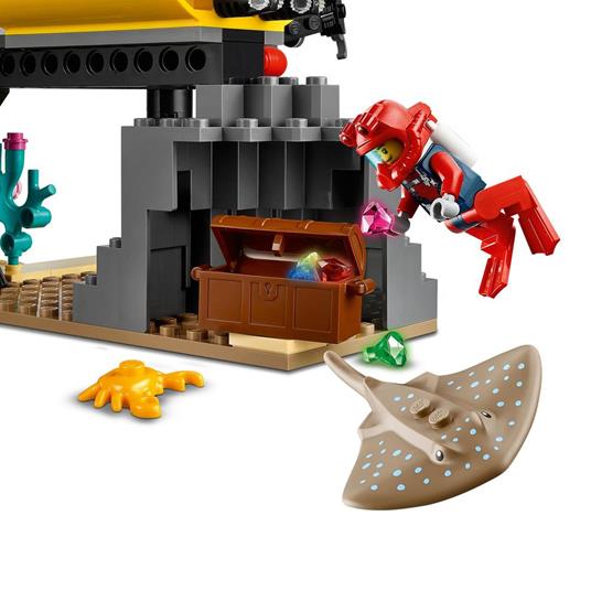 LEGO City 60265 Base per Esplorazioni Oceaniche, Sottomarino Giocattolo,  Animali Marini Squalo e Manta, Giochi per Bambini - LEGO - City Oceans -  Edifici e architettura - Giocattoli | IBS