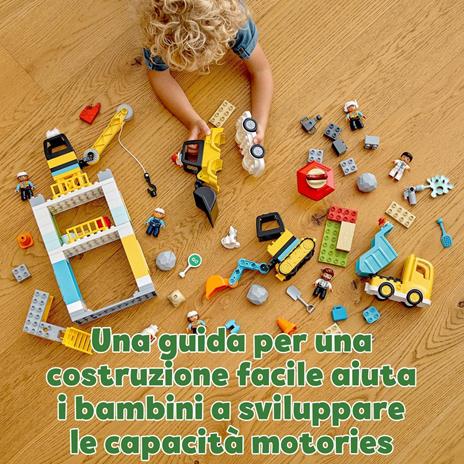 LEGO DUPLO Town 10933 Cantiere Edile con Gru a Torre, Set con Luci e Suoni,  Motore Push & Go, Mattoncini Creativi