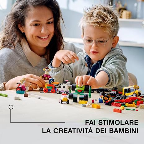 LEGO Classic 11014 Mattoncini e Ruote, Set di Costruzioni per Bambini 4+  Anni con Macchinine Giocattolo, Trenino, Robot