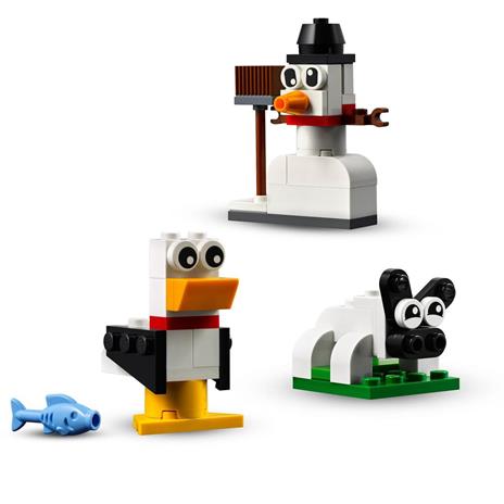 LEGO Classic 11012 Mattoncini Bianchi Creativi, Set di Costruzioni per  Bambini 4+ Anni con Pupazzo di Neve, Pecora e Gabbiano
