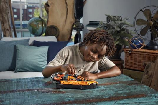 LEGO Technic 42120 Hovercraft di Salvataggio, Aereo, Kit di Costruzione 2  in 1, Veicoli Giocattolo per Bambini - LEGO - Technic - Imbarcazioni -  Giocattoli
