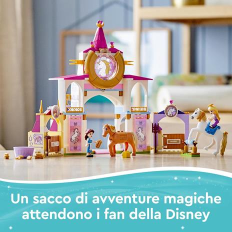 LEGO Disney Princess 43195 Le Scuderie Reali di Belle e Rapunzel, Set da Costruzione con Cavallo Giocattolo e Mini Bamboline - 2