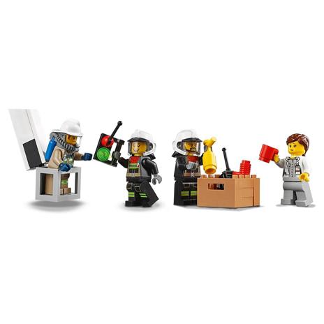 LEGO City 60282 Unità di Comando Antincendio, Giochi per Bambini dai 6  Anni, Idea Regalo con Vigile del Fuoco Giocattolo