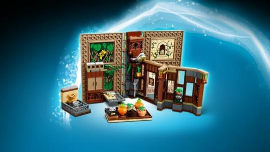 LEGO Harry Potter (76384). Lezione di erbologia a Hogwarts - LEGO - Harry  Potter - TV & Movies - Giocattoli | IBS